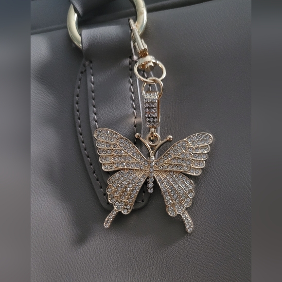 New Rhinestone Golden Keychain/Bag Keychain/Charm - Picture 2 of 8